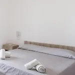 1 Bedroom Beautiful In Appartement