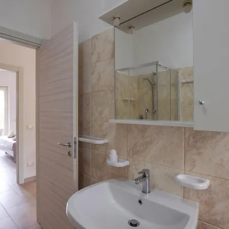 1 Bedroom Beautiful In * Ricadi
