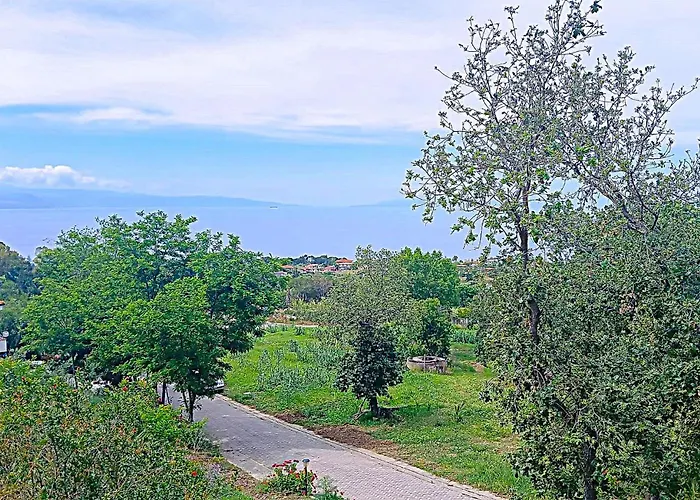 1 Bedroom Beautiful In * Ricadi