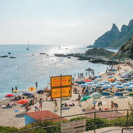 Apartment 1 Bedroom Beautiful In *